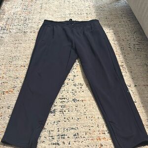 Men’s adidas sweat pants with zipper at ankle 
Size 2xl